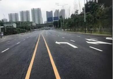 蘇州道路劃線分析，可變車道是什么意思？可變導(dǎo)向車道是可變車道嗎？